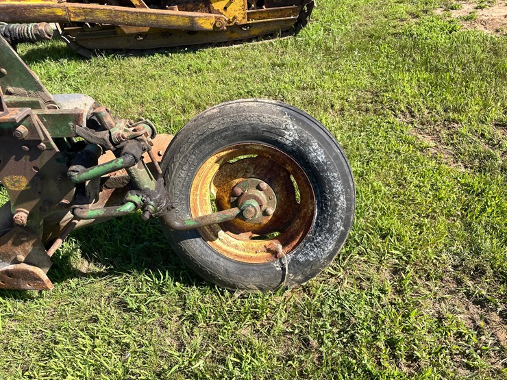 #2095-•-john-deere-620a-plow-image-6