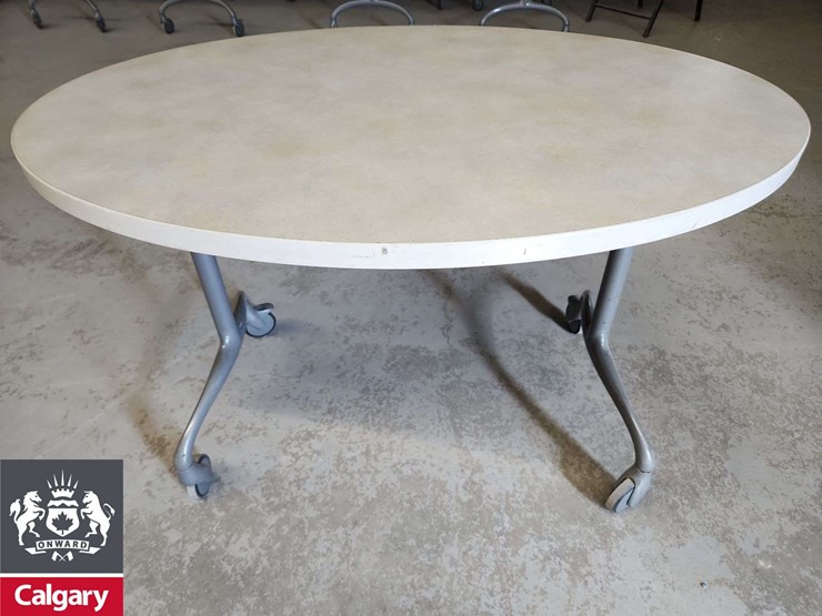 small-rolling-table-image-1
