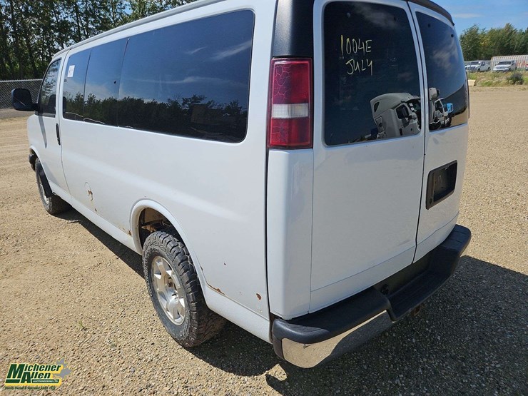 2013-gmc-1500-image-28
