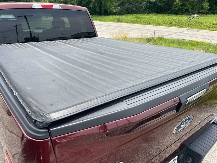 2016-ford-f150-xlt-image-34