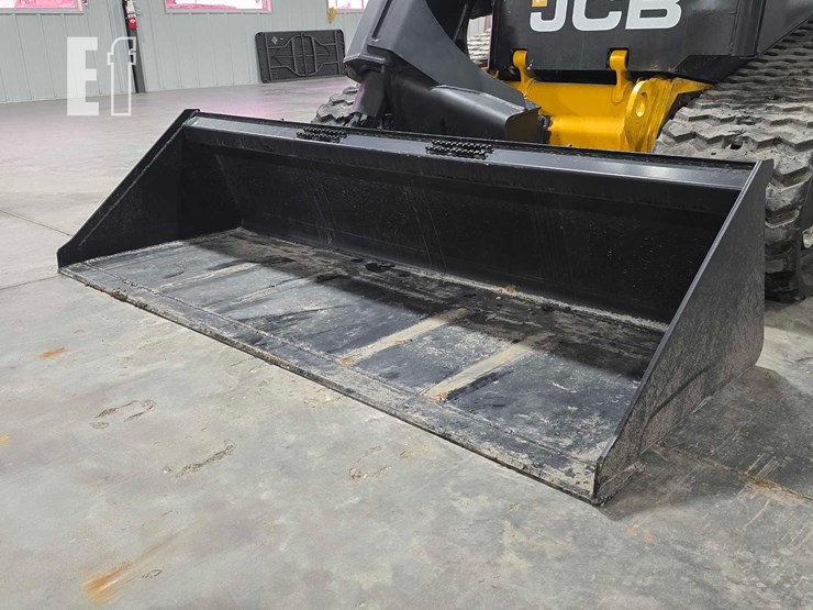 2022-jcb-3ts-8t-image-9