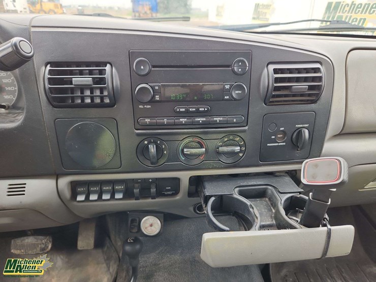 2006-ford-f450-image-14