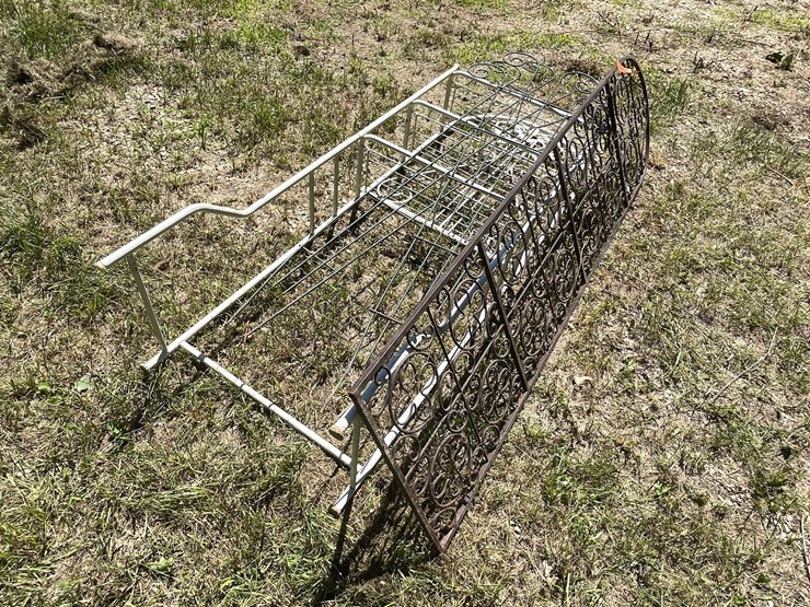 #3314-•-metal-shelf-and-trellis-image-5