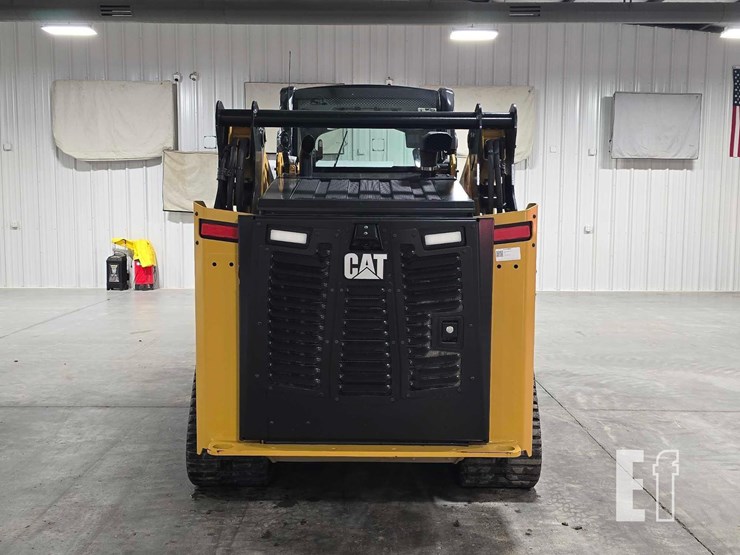 2025-caterpillar-255-image-8