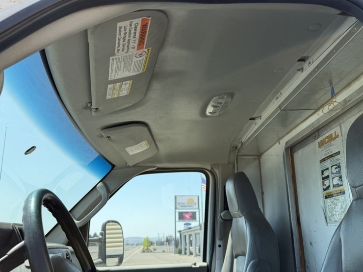 2014-ford-e450-sd-image-38