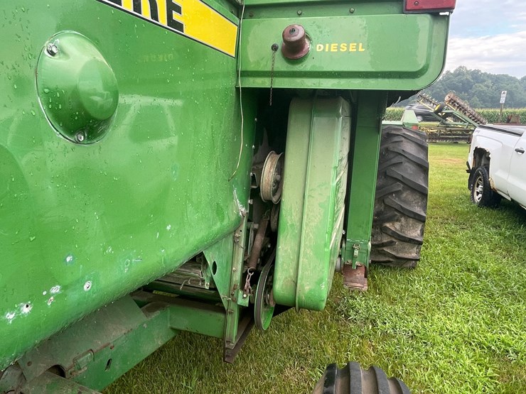 john-deere-4420-image-21