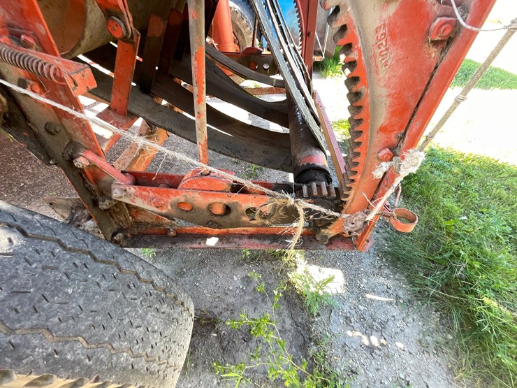 #1025-•-allis-chalmers-10-roto-baler-image-36