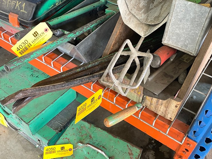 #4029-•-assorted-concrete-finishing-tools-image-3