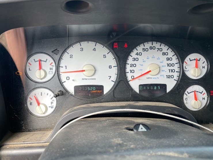 2003-dodge-2500-image-33