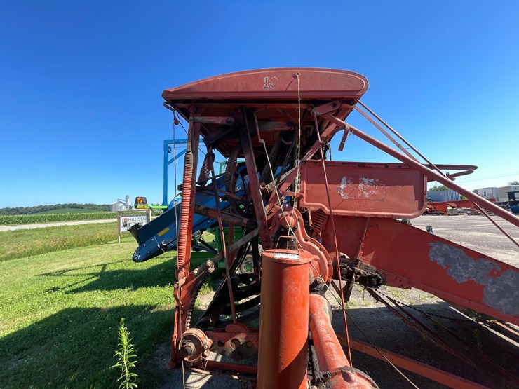 #1025-•-allis-chalmers-10-roto-baler-image-23