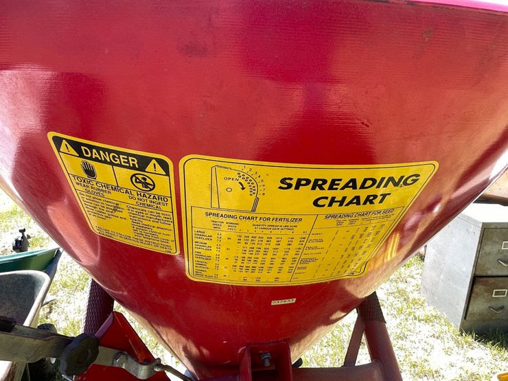 #3307-•-king-kutter-500-spreader-image-8