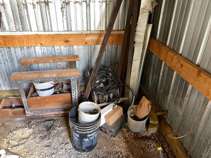 #3350-•-corner-of-scrap-metal-image-2