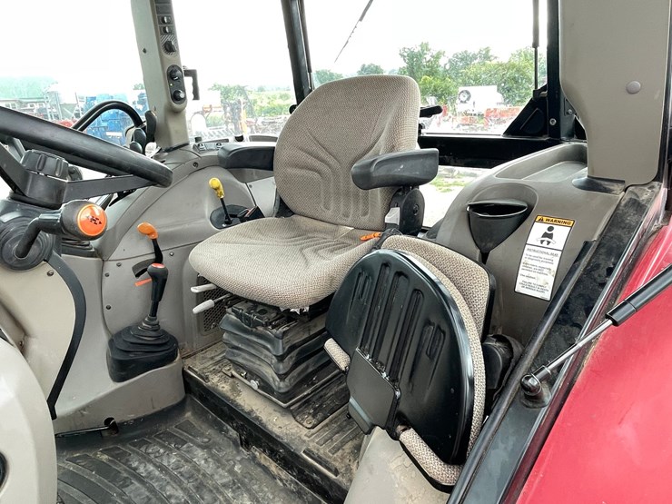 #999-•-case-ih-140a-tractor-with-cab-image-37