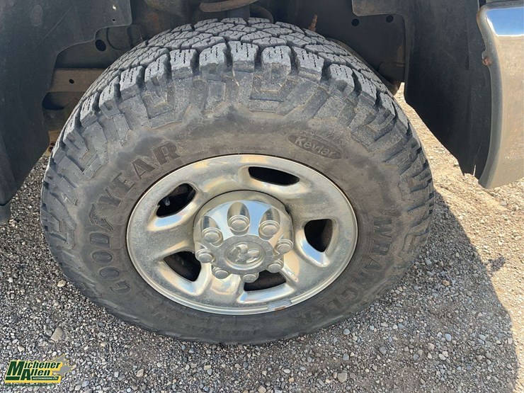 dodge-2500-image-13