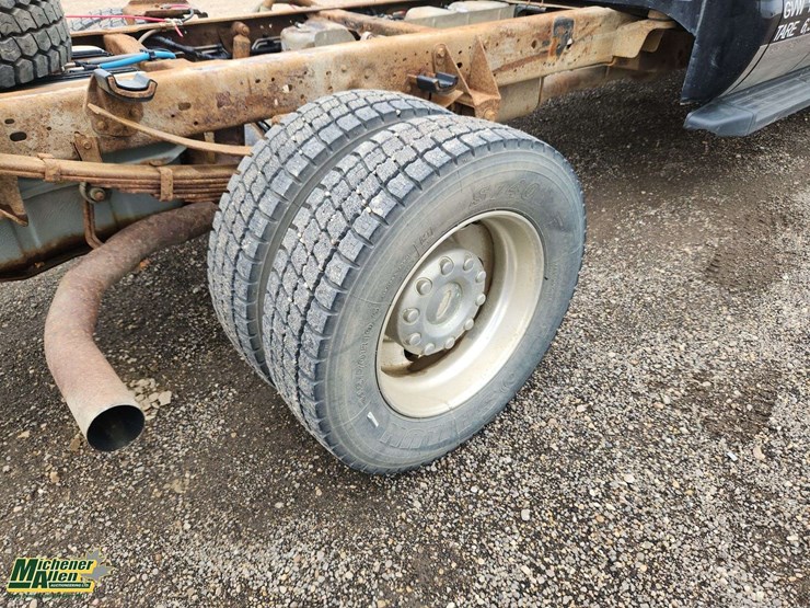 2006-ford-f450-image-21