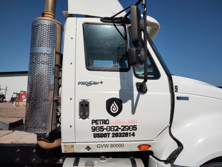 2012-international-prostar-image-23
