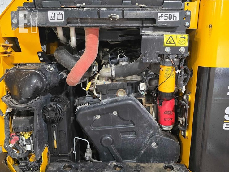 2022-jcb-3ts-8t-image-20