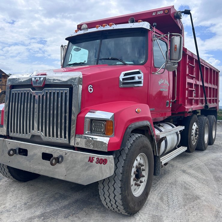 2016 WESTERN STAR 4700