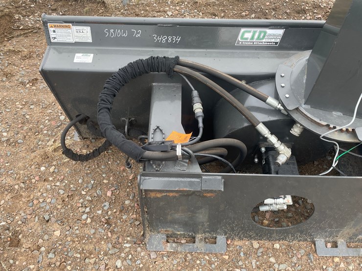 #5834-•-bobcat-snowblower-attachment-image-5