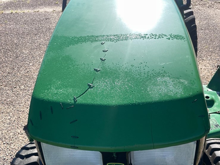 john-deere-4010-image-36