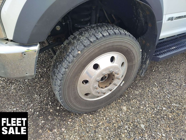 2021-ford-f550-image-10