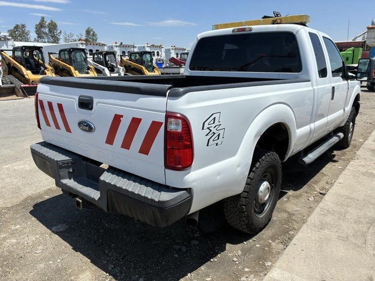 2011-ford-f250-image-3