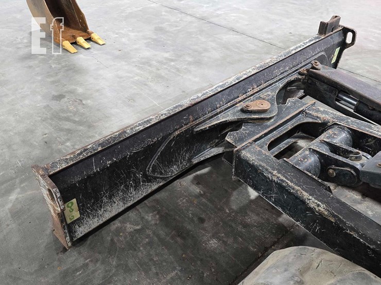 2019-caterpillar-305e2-cr-image-17