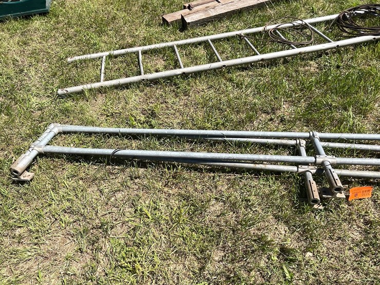 #3230-•-10'-metal-rails-image-10