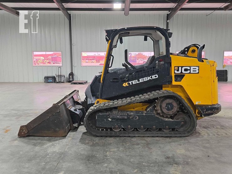 2020-jcb-3ts-8t-image-5