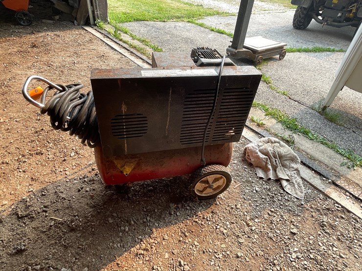 #2299-•-sanborn-22-gallon-air-compressor-image-5