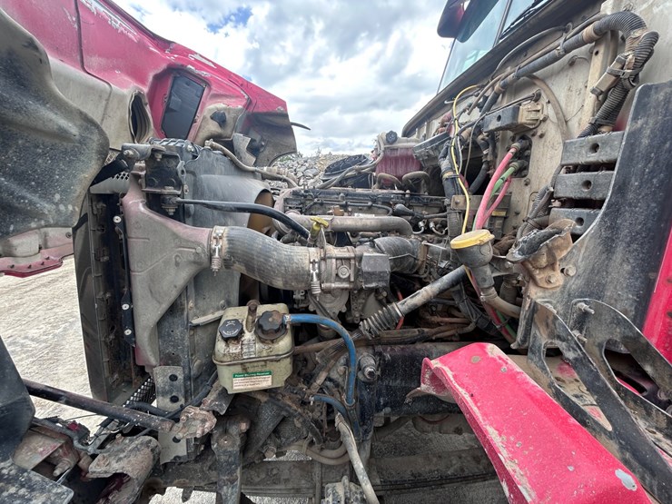 2016-western-star-4700-image-43