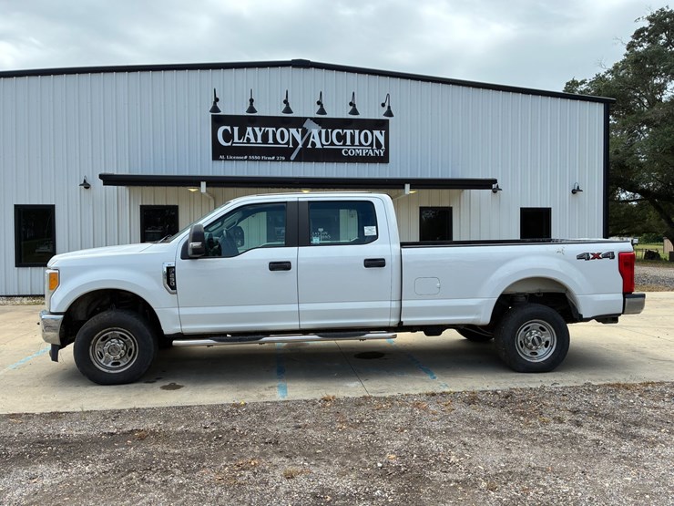 2017-ford-f250-xl-image-1