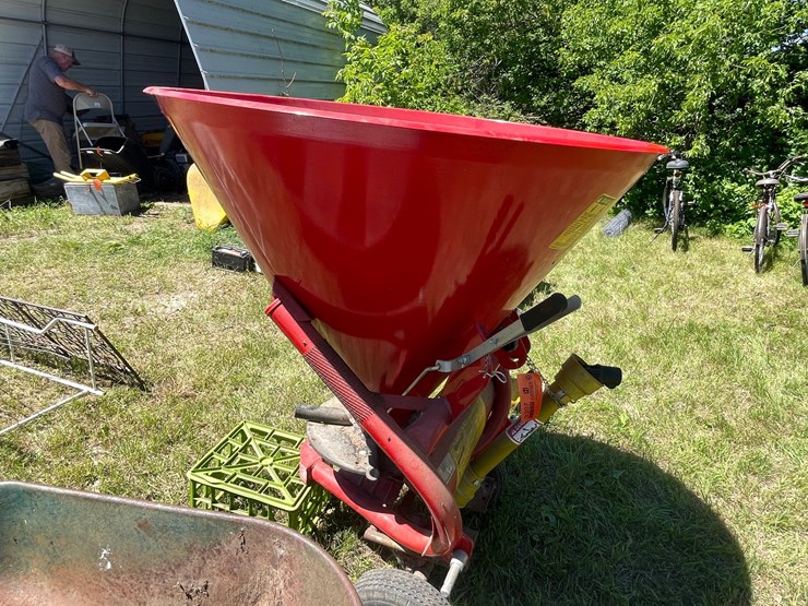 #3307-•-king-kutter-500-spreader-image-3