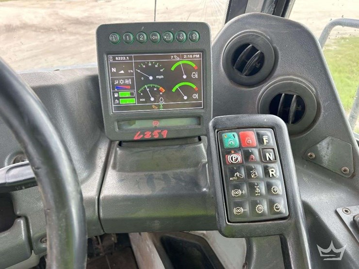 deere-260e-image-30