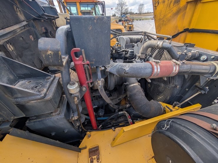 2008-komatsu-hm400-2-image-13