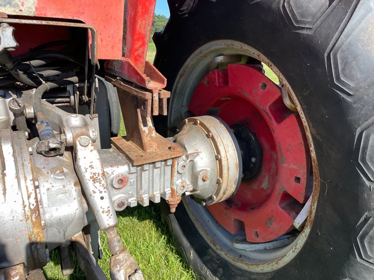 massey-ferguson-1085-image-26