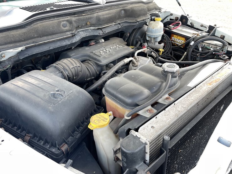 2003-dodge-2500-image-38