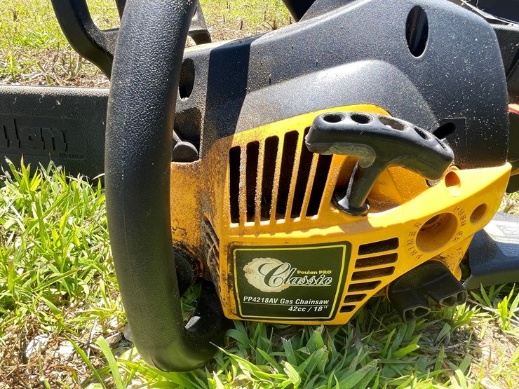 #3318-•-poulin-pro-classic-chain-saw-image-12
