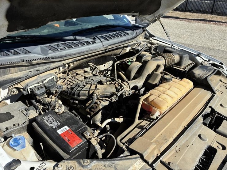 2016-ford-f150-image-10