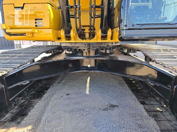 2017-caterpillar-326fl-image-27