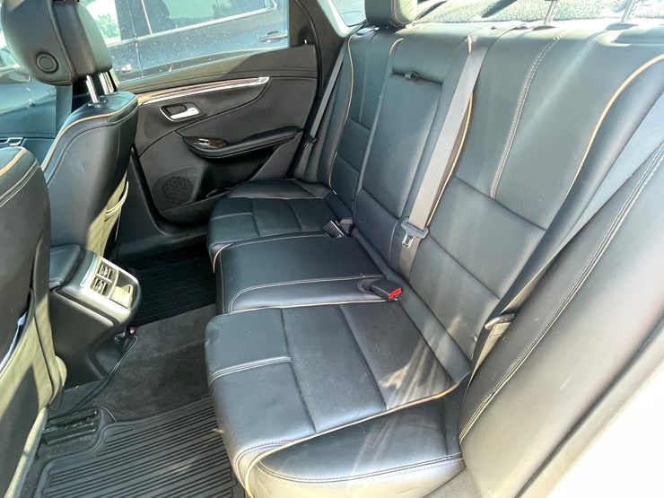 #1010-•-2014-chevy-impala-ltz-(has-wi-title)-image-39