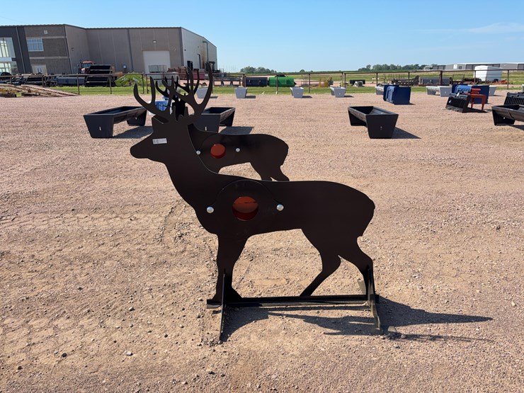 ar500-steel-deer-shooting-target-with-heart-flapper-image-3
