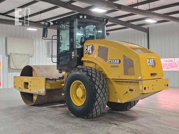 2022-caterpillar-cs56b-image-4