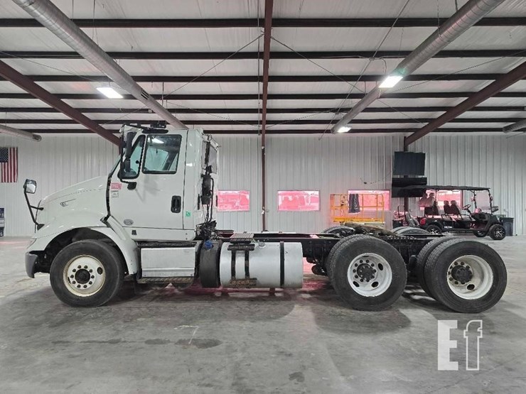 2017-international-transtar-8600-image-6