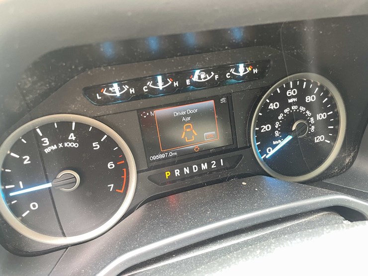 2016-ford-f150-xlt-image-50
