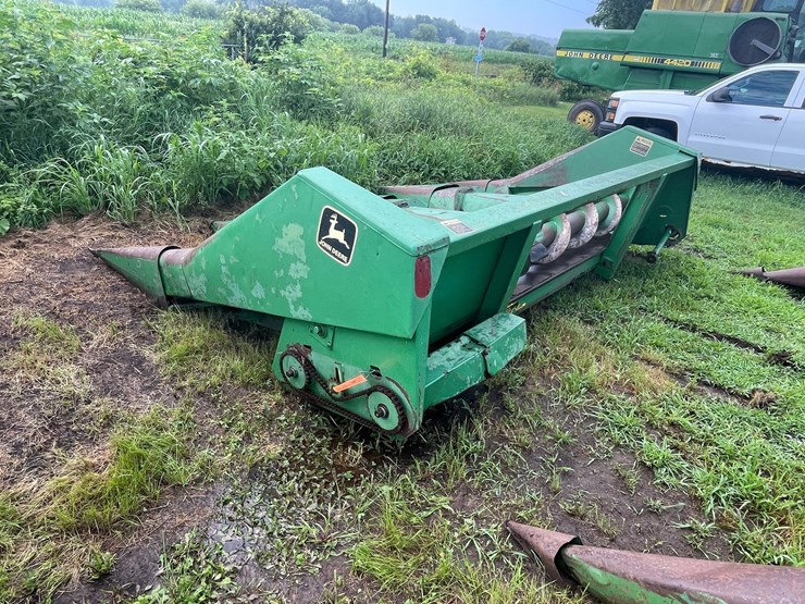 #1935-•-john-deere-(4)-row-corn-head-image-6