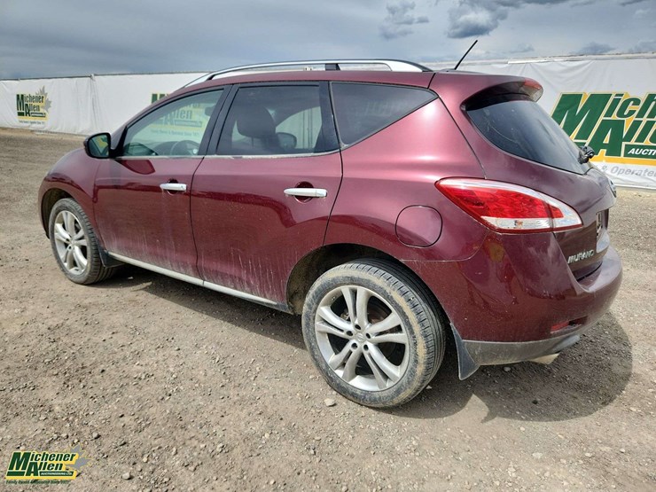 2011-nissan-murano-image-3