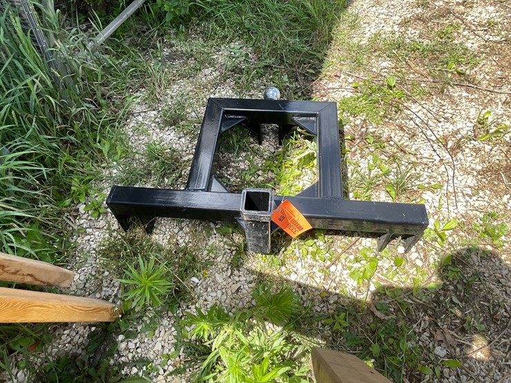 #3336-•-3-point-universal-plate-image-6