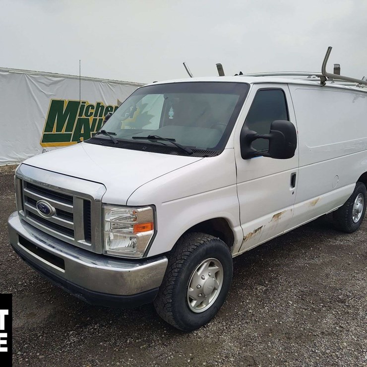 2014 FORD CARGO