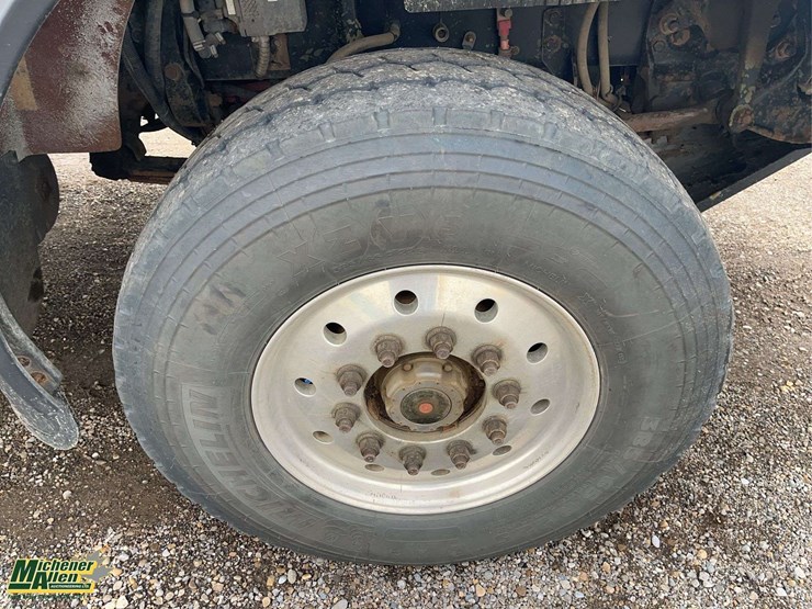 western-star-4900-image-12